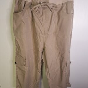 NWT Casual Tan Drawstring Capris Size Med